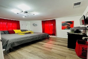 4 dormitoris, planxa i posts de planxar, wifi i roba de llit