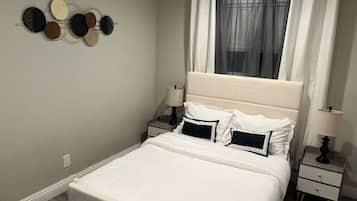 Iron/ironing board, WiFi, bed sheets