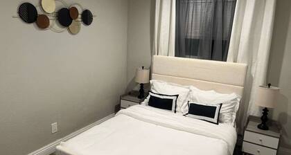 Rexview Dr 4BR 2BA | Near Zoo and Downtown SD