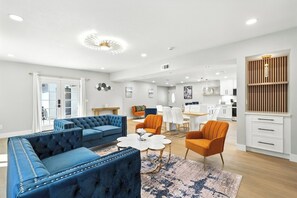 TV - Xlnc Exotic Home Witt Rd Poway (Poway)