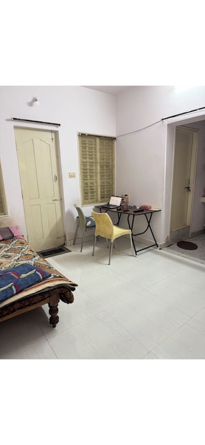 Interior - Fantastic 1-bedroom hall & Kitchen apartment in vibrant Bengaluru for your stay (Bengaluru)