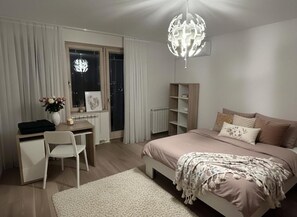 4 chambres, fer et planche à repasser, Wi-Fi gratuit, draps fournis