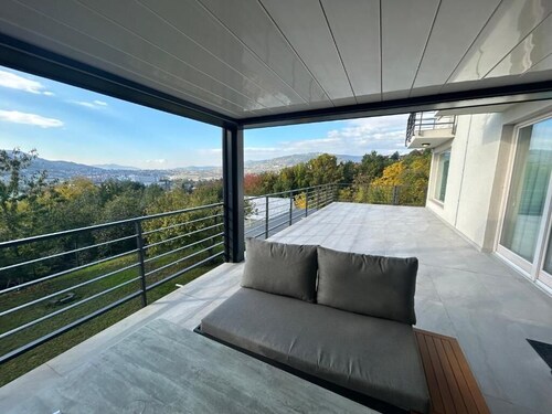 Modern Luxury Villa in Breka with Panoramic City Views 