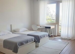 4 bedrooms, iron/ironing board, free WiFi, bed sheets - Modern Luxury Villa in Breka with Panoramic City Views (Sarajevo)