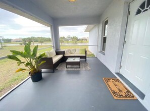 Property grounds - Waterfront 2BR Condo w/ Lanai & King Bed – Rotonda West (Rotonda West)