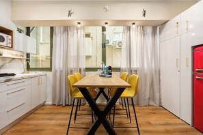 Dining - Suite 1BD ben yehuda 175 (Tel Aviv-Yafo)