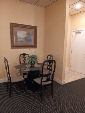 Dining - Villa C-Villa Ensuite (Gulfshores)