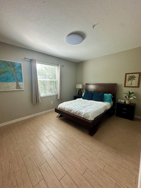 2 bedrooms, free WiFi, bed sheets - Central City Condominiums #203 2BR/2BA (Sarasota)