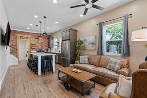 TV connectée, cheminée