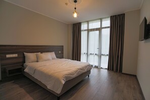 Kannettavalle tietokoneelle sopiva työtila, ilmainen Wi-Fi