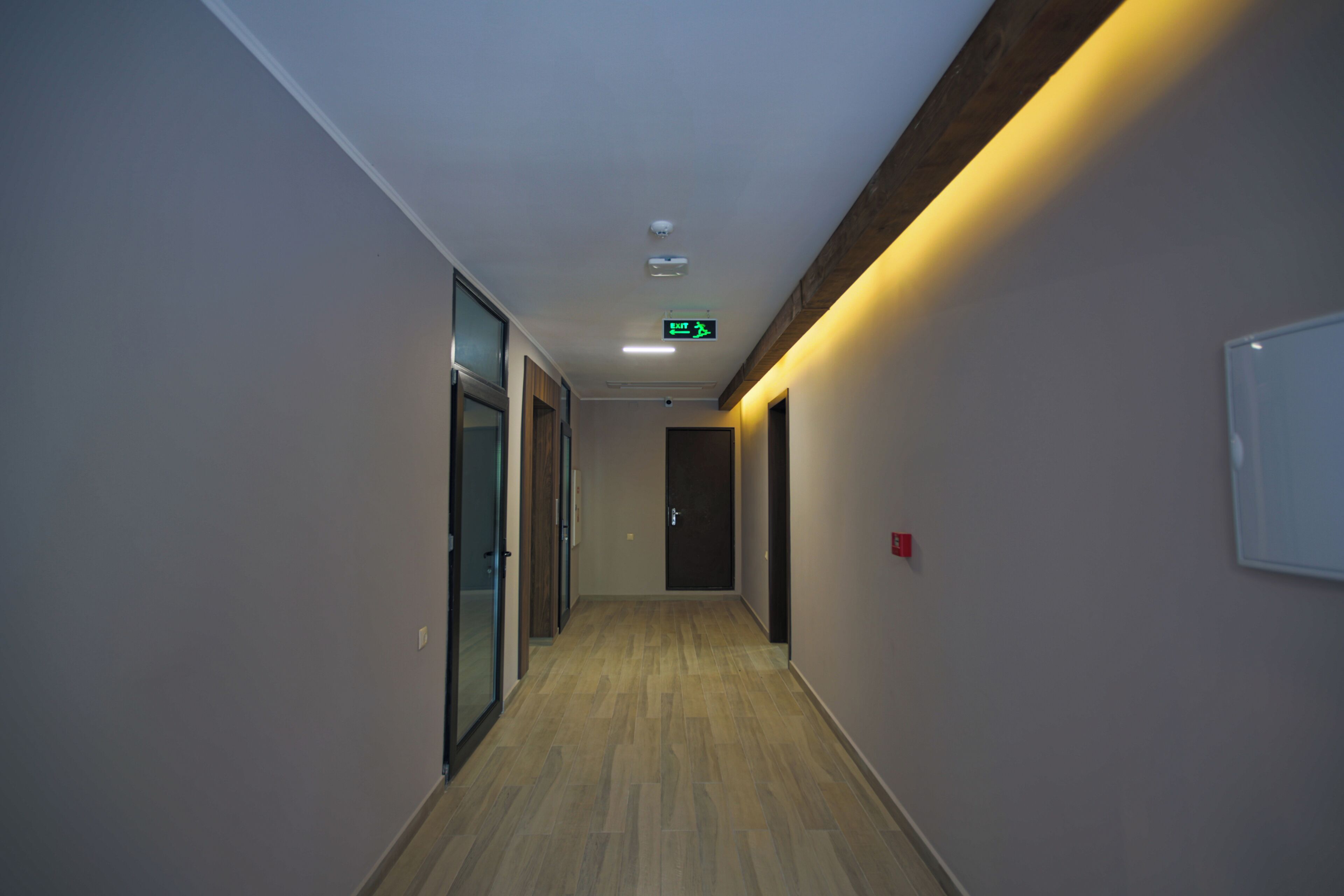 المنشأة من الداخل