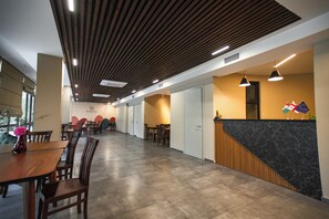 Dining - HOTEL NABADA (Likhauri)