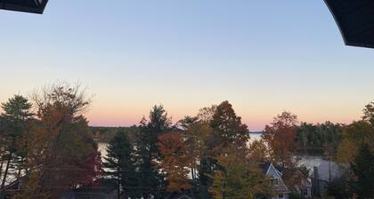 New luxurious one bedroom, Big Sebago Lake getaway