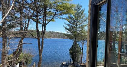 Big Sebago Lake: luxurious 1 bdrm newly built in 2026 - in gorgeous Sebago ME