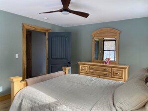 1 dormitorio, tabla de planchar con plancha, wifi gratis y ropa de cama
