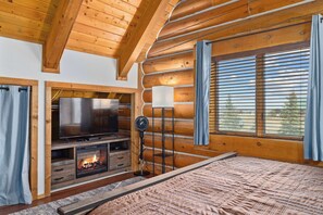 3 chambres, bureau, fer et planche à repasser, lit parapluie