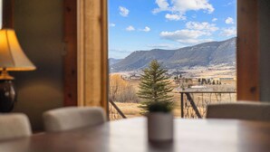 Unclassified image, 5 of 48, button - Henry's Hideaway Cabin (Red Lodge)