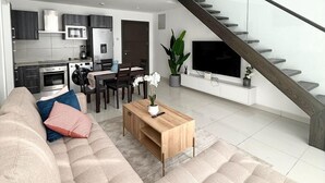 Unclassified image, 2 of 18, button - 2 bedroom duplex apartment (Accra)
