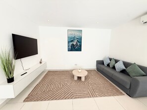 Living area - 2 bedroom duplex apartment (Accra)