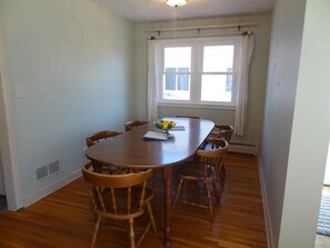 Dining - 2.5 miles to Mayo, 4 step entry Covered By Faith (Rochester)