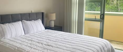 2 quartos, ferros/tábuas de passar roupa, Wi-Fi, roupa de cama