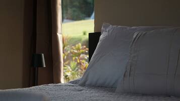 Deluxe Cabin, Balcony, Garden View | Free WiFi