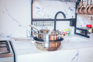 Family Chalet, Balcony, Garden View | Private kitchen - Divan Jungle Lodge (La Fortuna)