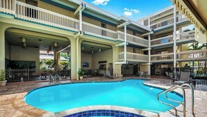 Unclassified image, 5 of 36, button - Exceptional Oceanfront Luxury Condo, Top Floor, Full AC, Elevator (Kailua-Kona)