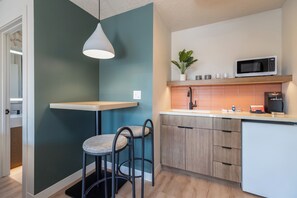 Double Room | Free WiFi - Adobe Desert Boutique Motel (Panguitch)