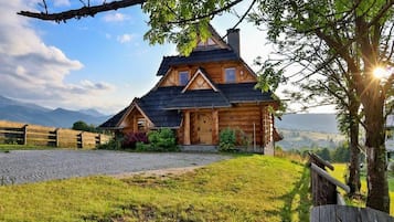 Maison, 4 chambres | Extérieur