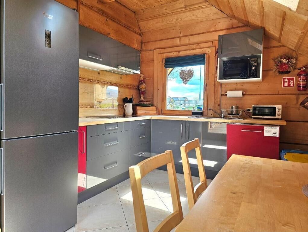 Casa, 4 quartos | Cozinha privada