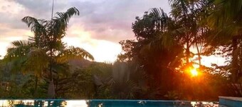Country house with swimming pool jacuzzi, turkish ideal for large groups, warm and close!