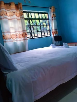 Wifi gratis y ropa de cama 