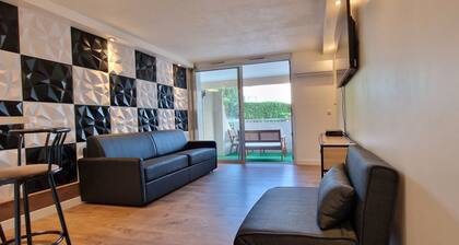 Appartement Ă 50 m de la mer â Port Santa Lucia â Parking & Clim