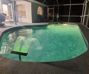 Pool - Superb 3-bedroom house with AC in Kissimmee at 10 minutes to the Disney World (Kissimmee)