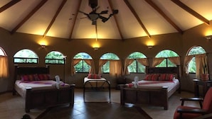 8 bedrooms, in-room safe, iron/ironing board, travel crib