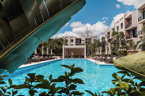 Pool - Ombú: Modern Comfort in Huayacán (Cancún)