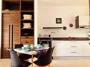 Dining - Stylish Studio with Rooftop Pool (Playa del Carmen)
