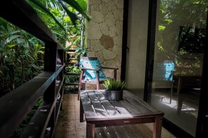 Terrace/patio - Lunada: Bright Stay with Rooftop Amenities (Playa del Carmen)