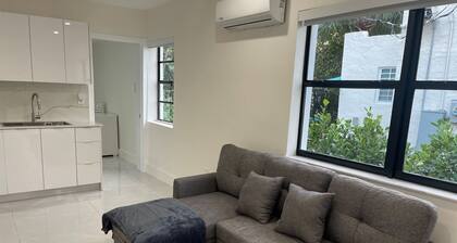 Flamingo Park Hideaway | Unit 3|Getaway |Fast WiFi