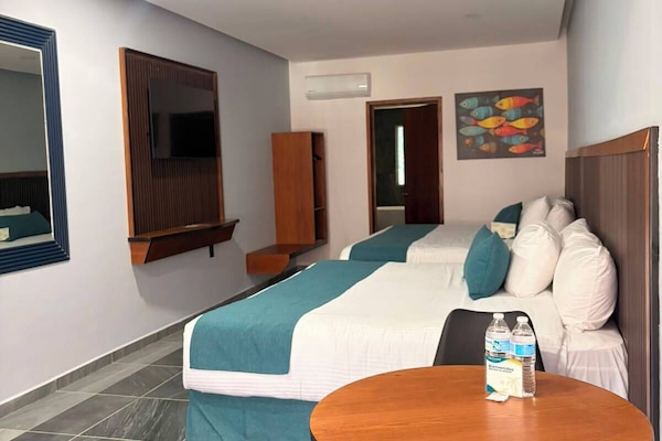 Deluxe Double Room | Down comforters, laptop workspace, WiFi (free), bed sheets