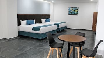 Deluxe Double Room | Laptop workspace, free WiFi