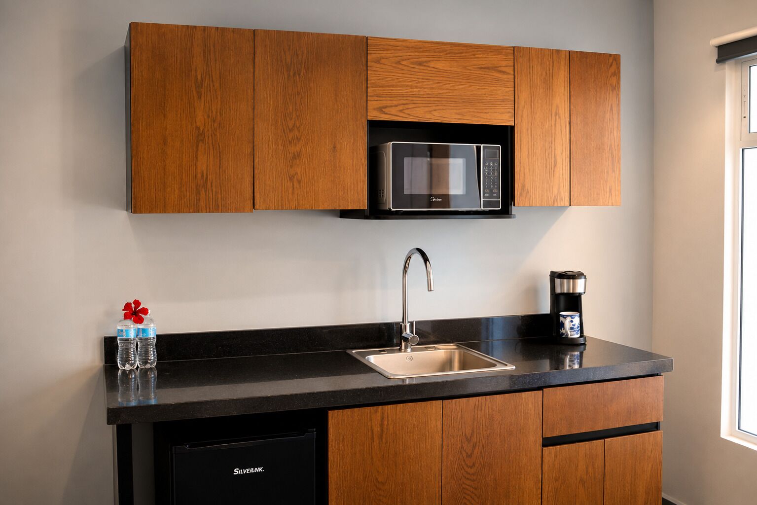Deluxe Double Room | Private kitchen | Mini-fridge, dishwasher