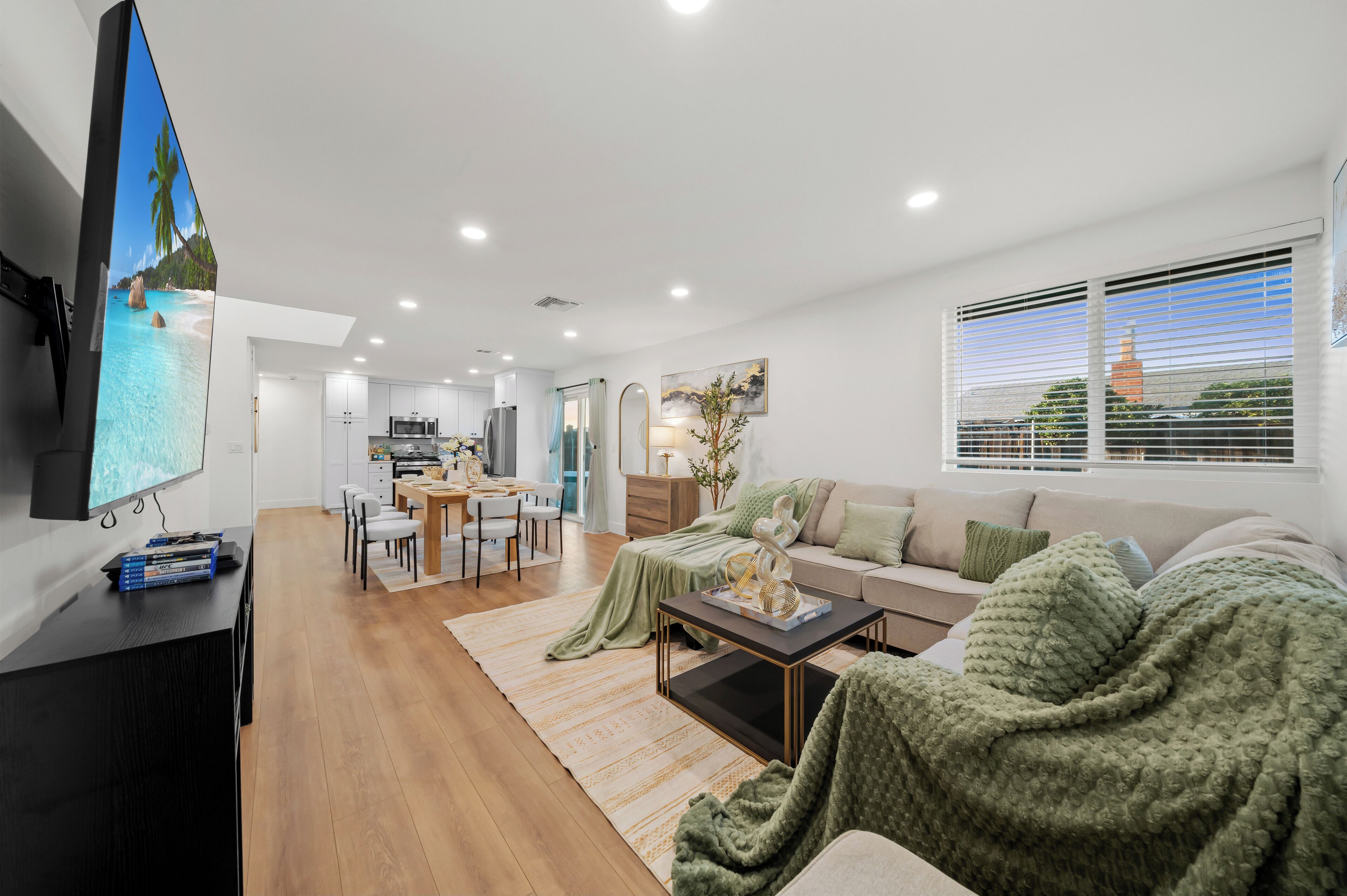 Smart-TV, Videospiele, Bücher, Musikbibliothek