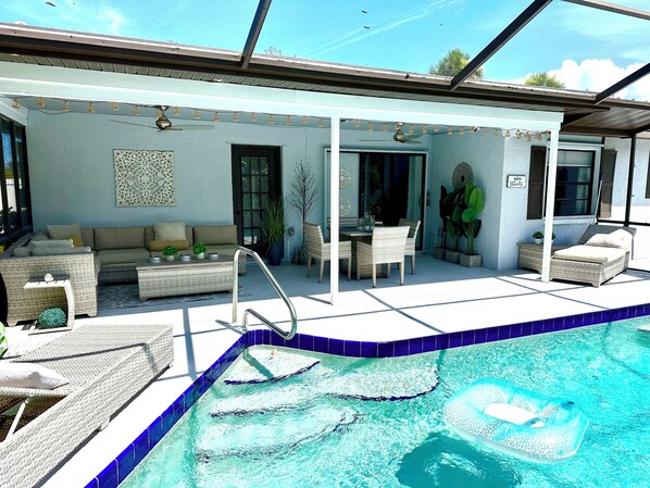 Outdoor pool, a heated pool - NEW! Peaceful Water Lily House with Pool-Near Beaches & much more (Venice)
