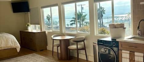 Fer et planche à repasser, Wi-Fi, draps fournis