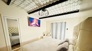 1 chambre, fer et planche à repasser, Wi-Fi, draps fournis
