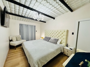 1 bedroom, iron/ironing board, WiFi, bed sheets - House with a view of the city and its volcanoes, meters from the city. (Ambato)