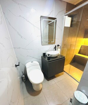 Shower, hair dryer, towels, soap - Apartment in Arequipa with all the comforts of home (Arequipa)