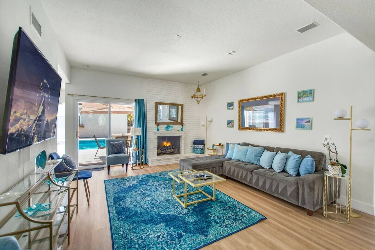 Televisión, chimenea